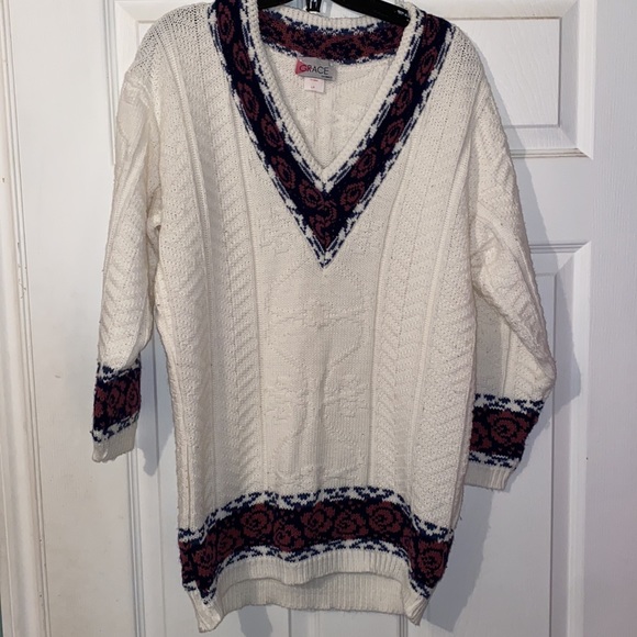 Vintage Grace Rose Knit Sweater - Picture 2 of 9